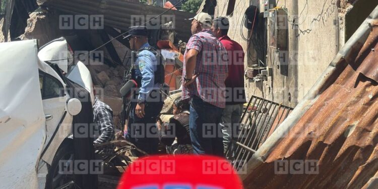 “Era mi madre”: Joven descubre en plena tragedia, que su mamá murió en accidente en Villa Nueva