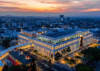 Hondureños podrán acudir y recibir atención médica gratuita en nuevo hospital salvadoreño