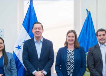 Honduras firma préstamo de 100 millones de dólares con el BID