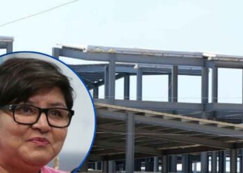 “Los reto a que investiguen si hubo sobrevaloración”: Exministra exige al gobierno, no parar construcción de hospitales