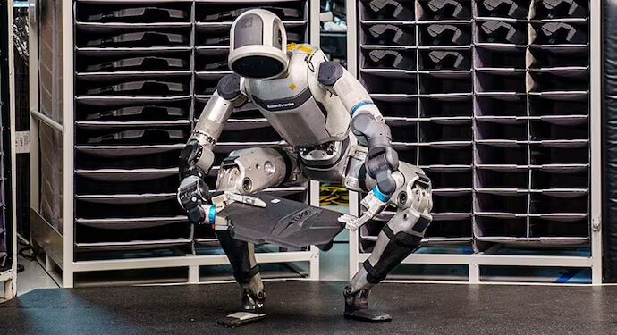 ¡Los robots ya no son el futuro! Hyundai pondrá al humanoide “Atlas” a fabricar sus vehículos