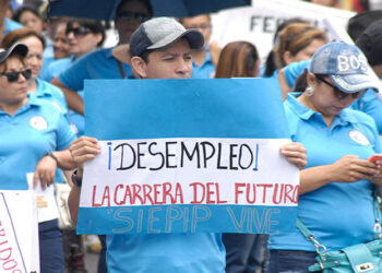 Más de 200 mil hondureños desempleados y 2 millones en precariedad laboral, según el INE