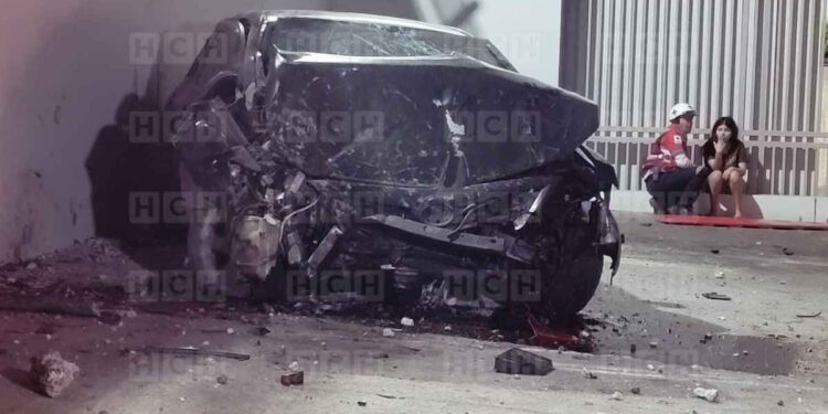 Pareja sobrevive a aparatoso choque en bulevar Fuerzas Armadas | Móvil Emergencia TGU