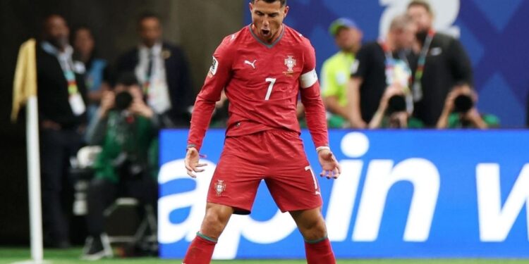 Portugal vence a Uzbekistán