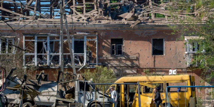Rusia ataca a Ucrania: Al menos 21 muertos y más de 100 heridos