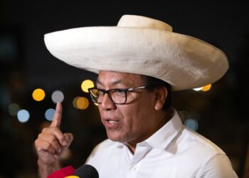 Roberto Sánchez se muestra confiado y pide esperar el conteo en Perú