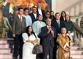 ¡Humo blanco! El gremio magisterial llega a un acuerdo tras reunión con el gobierno