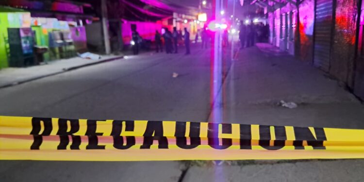 ¡Ataque mortal! Sicario asesinan a barbero en colonia Sandoval Sorto | Móvil SPS
