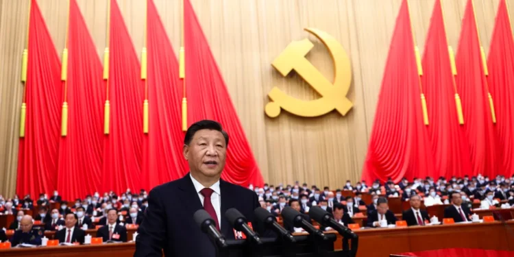 China exporta más, consume menos y envejece: presión para Xi Jinping