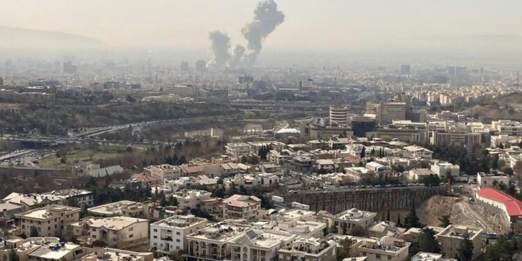 Un país de la región cierra su espacio aéreo a Israel durante el ataque a Irán