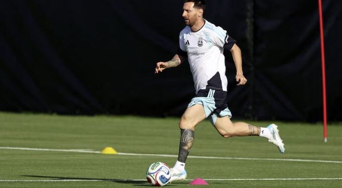 La noticia alentadora sobre Messi que alegró a Scaloni y el panorama de los lesionados de Argentina
