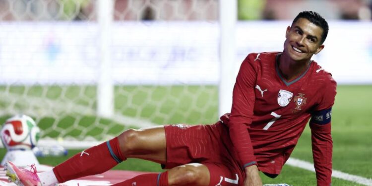 Las dos increíbles chances que falló Cristiano Ronaldo en la última prueba de Portugal antes del Mundial: la pifia que se hizo viral