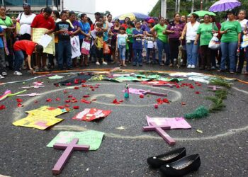 Alrededor de 121 feminicidios en Honduras revelan persistencia de estructuras contra las mujeres, advierte académica