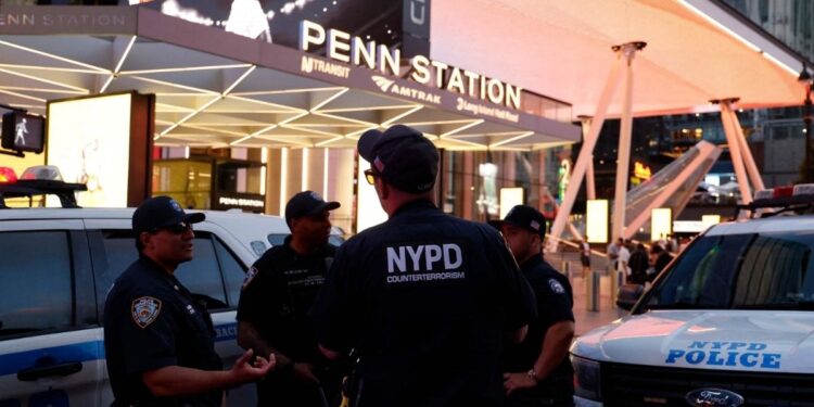 Seis personas heridas en un apuñalamiento en New York