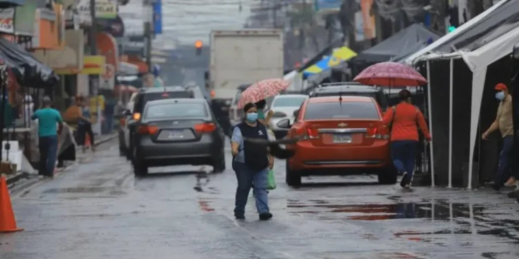 Emiten Alerta Verde para Copán, Ocotepeque, Lempira e Intibucá debido al ingreso de una onda tropical y deslizamientos