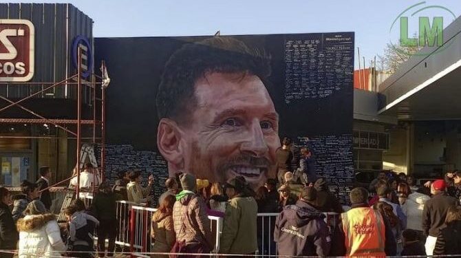El impactante mural de Messi que el astro agradeció con un pulgar arriba: la reacción de los autores al verlo