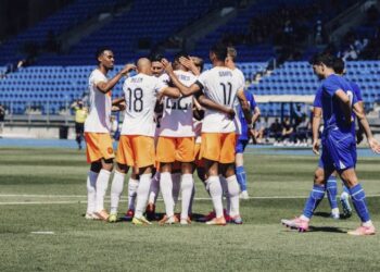 Pese a la baja de una de sus máximas figuras, Países Bajos venció 2-1 a Uzbekistán con dos goles de Cody Gakpo