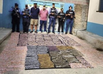 Caen dos supuestos distribuidores con 9,500 dosis de droga en Pespire, Choluteca
