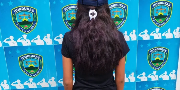 ¡Salió larga! Hallan a quinceañera que fingió estar secuestrada y pedía 1.5 millones de lempiras para su liberación