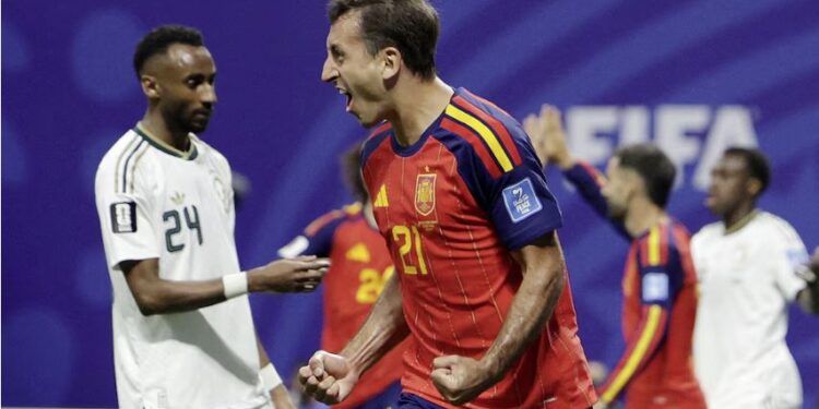 Luis de la Fuente acierta con la revolución de España y logra la primera victoria en el Mundial 2026 contra Arabia Saudí: golea 4-0