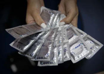 Sanidad ultima su plan para facilitar preservativos gratis a 3 millones de jóvenes en 2027