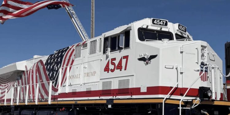 El tren dedicado a Trump por el 250 aniversario de EE.UU. genera polémica