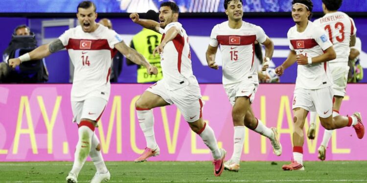 Triunfo dramático en Los Ángeles: Turquía derrota a los Estados Unidos en el último minuto del partido