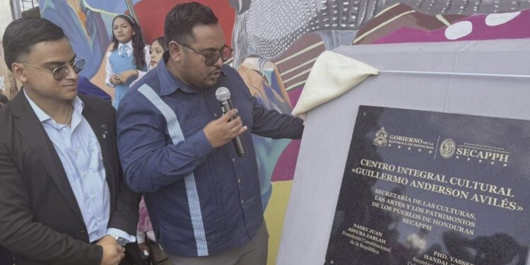 Saludando con sombrero ajeno… Gobierno de Nasry Asfura inaugura una obra que Xiomara Castro ya había aperturado