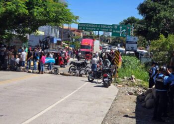 ¡Cansados de los apagones! Pobladores mantienen tomada la CA-4 en Ocotepeque