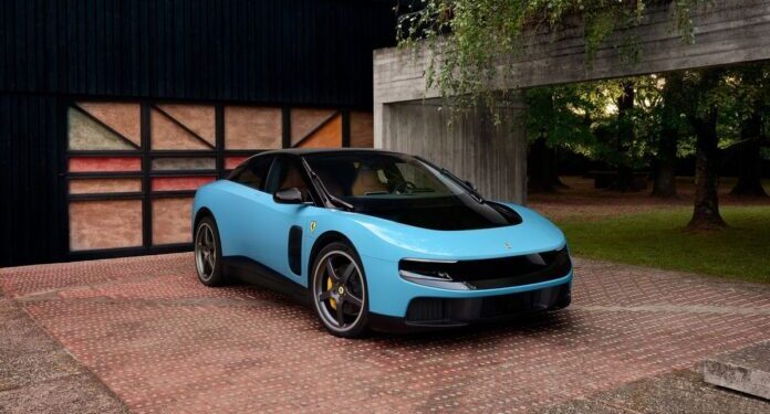 ¡Pese a las críticas! Ferrari agota su primer auto eléctrico