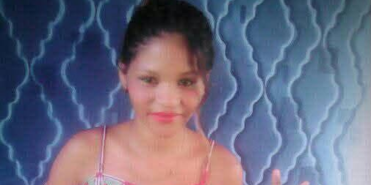 Joven de 28 años muere atropellada por un vehículo en la CA-13 en Esparta, Atlántida