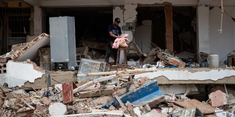 Venezuela enfrenta el reto de retirar 1,2 millones de toneladas de escombros