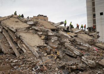 El balance de muertos por el doble terremoto en Venezuela asciende a 4,561