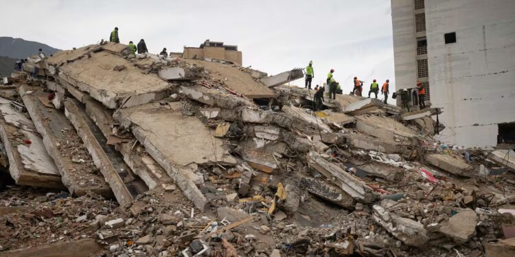El balance de muertos por el doble terremoto en Venezuela asciende a 4,561