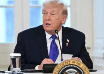 Trump dice que por ahora no quiere negociar con Irán pese a contacto reciente con Teherán