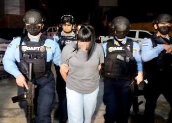 Capturan a “La Negra” supuesta extorsionadora de transportistas en la capital