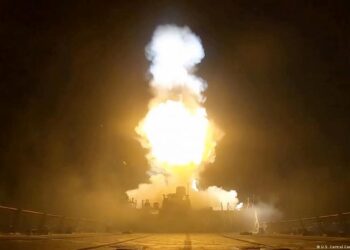 Se reportan potentes explosiones en bases de Estados Unidos en Kuwait y Baréin