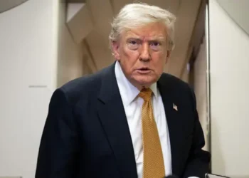 «Los golpearemos muy duro» esta noche y mañana, asegura Trump al referirse a Irán