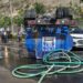¡Por poco es desgracia! Pipa de agua aplasta vehículos en el Anillo Periférico, sector Loarque: hay heridos