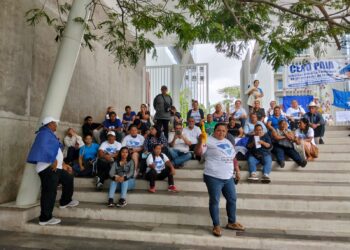 “Estamos decepcionados”: Bases nacionalistas protestan en el CCG exigiendo “chamba”