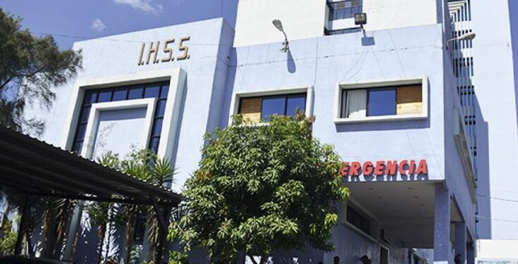 ¡Taquicardia! Tres cardiólogos renuncian por falta de pago y nombramientos en el IHSS