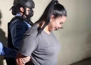¡Mujer criminal! “La Negra” fingía ser de varias pandillas para extorsionar a transportistas, según la Policía | Móvil Emergencia TGU