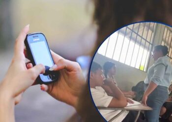 “Me pegó en el pecho”: Alumna que grabó a la profe, revela todo lo que pasó minutos antes de “la cachetada”