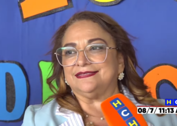 Ministra confirma al menos 500 despidos de personal supernumerario: “No es político; estamos ordenando la Educación”