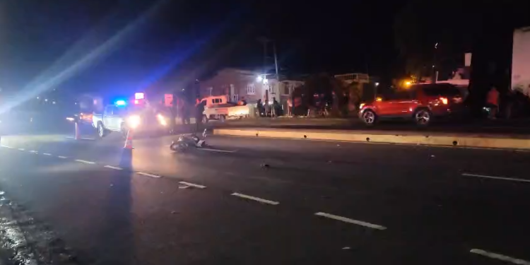Motociclista perece al intentar hacer “vuelta en U” en la CA-5, Zambrano | Móvil Emergencia TGU