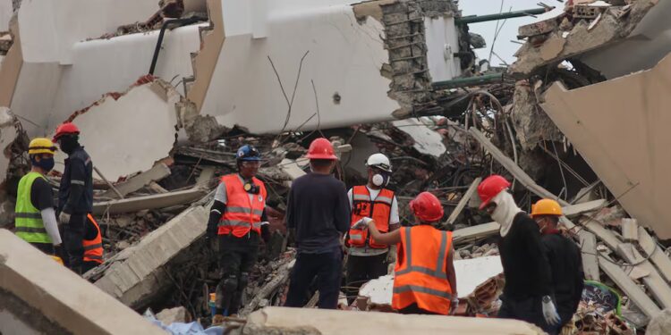 Asciende a 4,829 la cifra de muertos por los terremotos de hace tres semanas en Venezuela