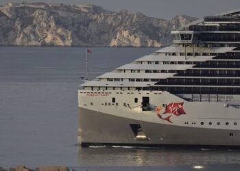 Turquía impide que un crucero LGBTQ+ de EE.UU. atraque, citando “normas morales”