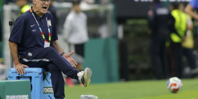 El Mundial 2026 no tiene piedad con los entrenadores: Bielsa, Koeman y Beccacece, los últimos en decir adiós