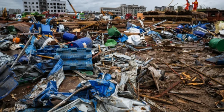 Tornados y tormentas en el centro de China dejan al menos 11 muertos