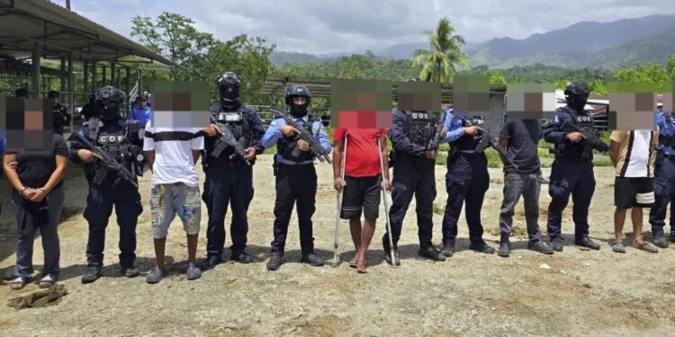 Un fallecido y siete capturados vinculados a la muerte múltiple en Rigores, Colón